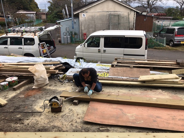テラス工事 階段造作2　岐阜県　関市　ホンカ　ログハウス